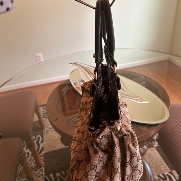 Gucci Shoulder Bag - Picture 2 of 15